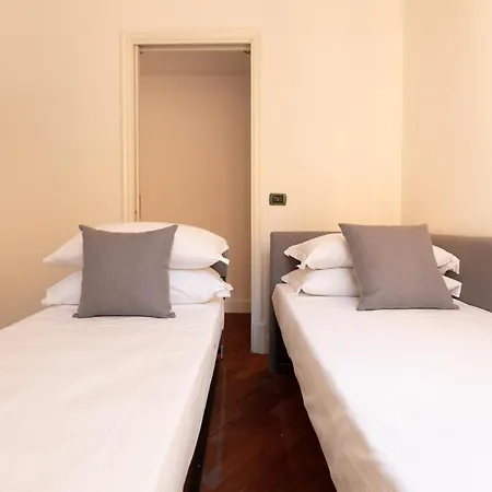 The Pantheon Terrace Experience Apartment